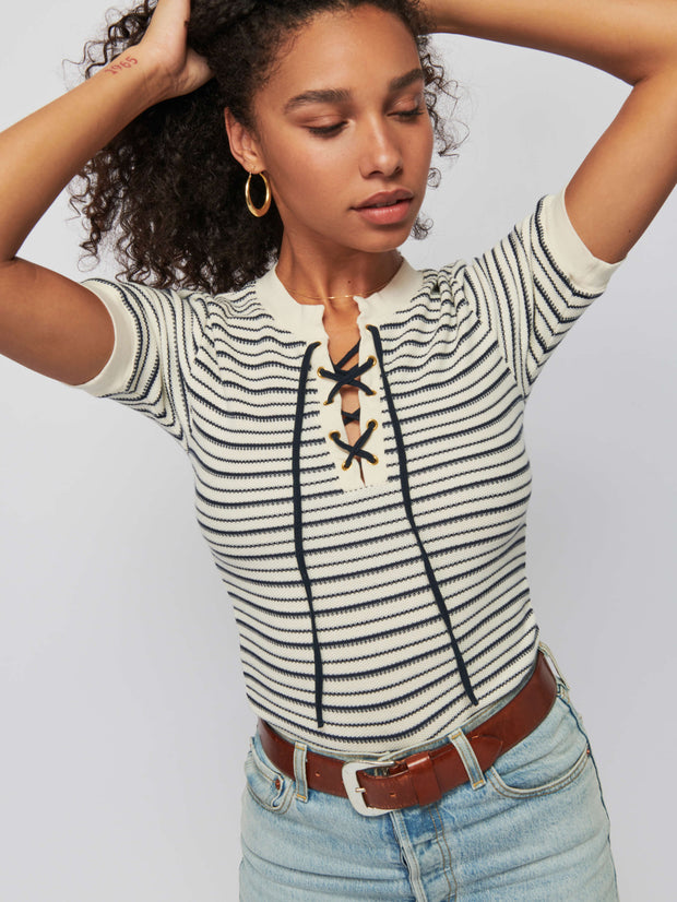 reeve lace up top
